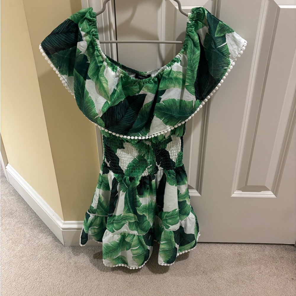 Forever 21 Tropical Green Leaf Dress